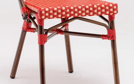 outdoor coffee table and chairs